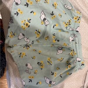 Peanuts Light Green Snoopy Shorts with Yellow Flowers